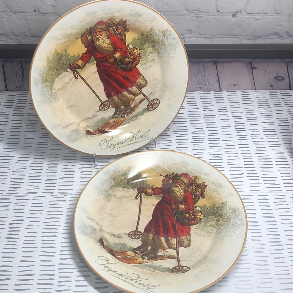 Pottery barn dinner plates Christmas